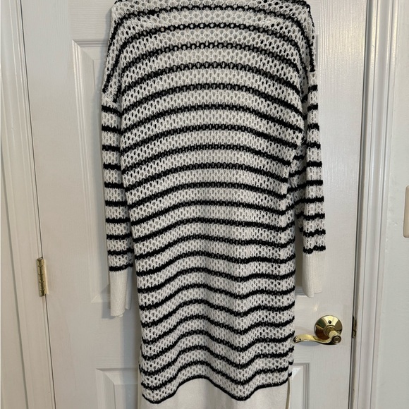 Striped Duster - Picture 3 of 3